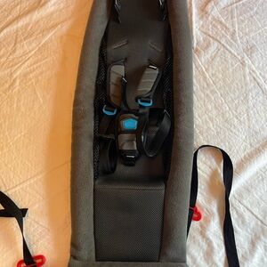 Thule Chariot Infant Sling Attachment/insert